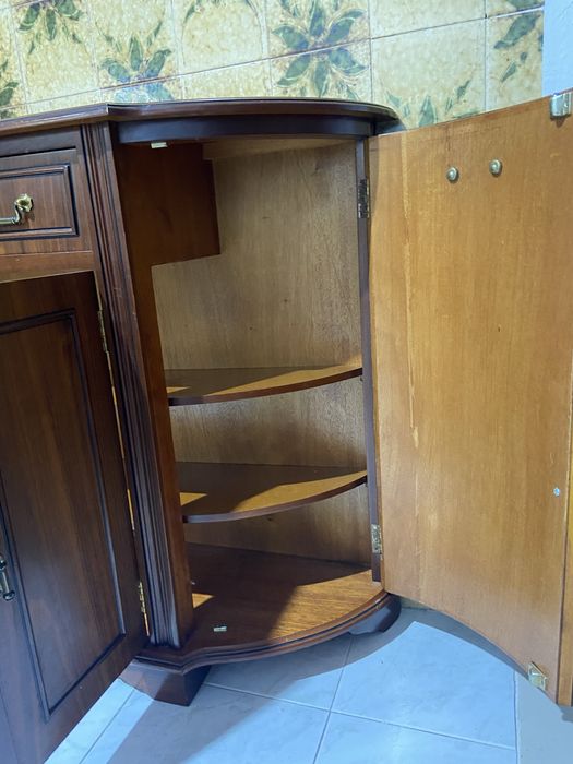 Móvel sapateira/aparador em cerejeira