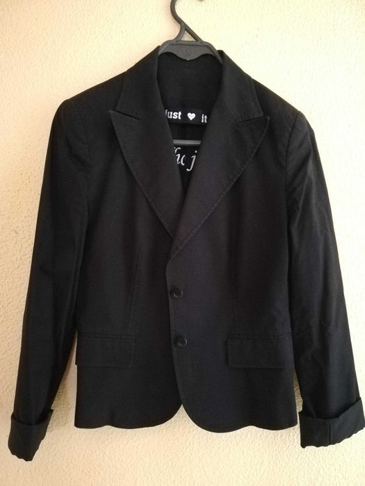 3 peças de roupa praticamente novas