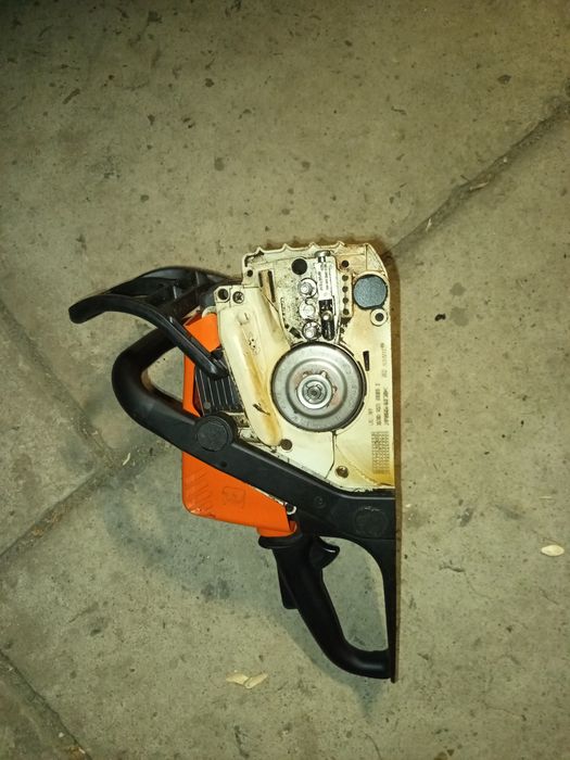 Продам бензопилу STIHL ms180