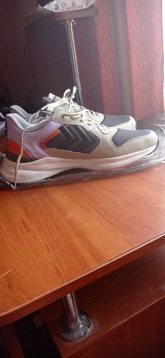 Кросівки Hummel Reach Lx 800 Nubuck  46EUR 30см