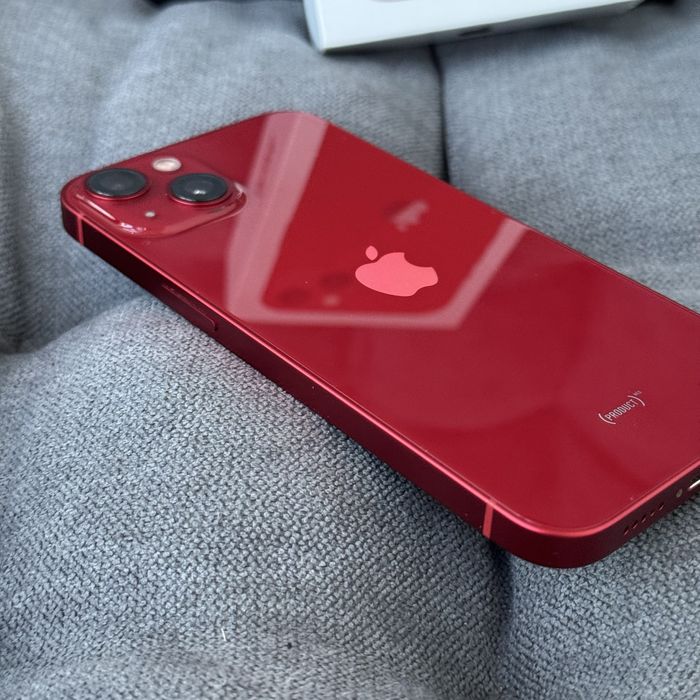 Apple iphone 13 Red 256gb (акб 100%)
