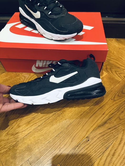 Кроссовки Nike Air Max React  размер 36,5