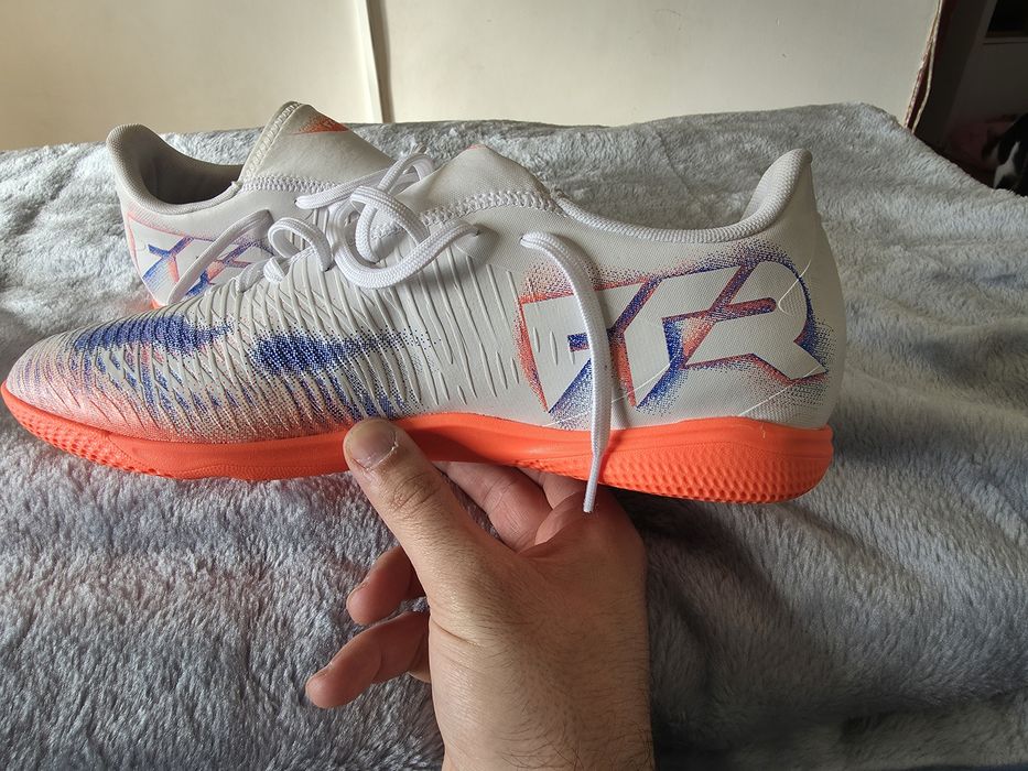 Vendo chuteiras Puma Future 8