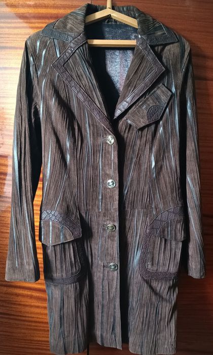 Пальто шкіряне жіноче