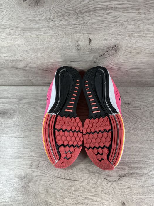 Nike Zoom Structure жіночі кросівки 40 розмір