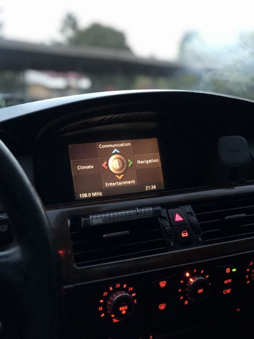 Продам BMW e60 525d.