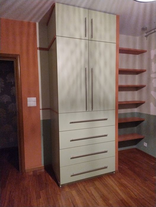 Szafy 2 szt w świetnym stanie