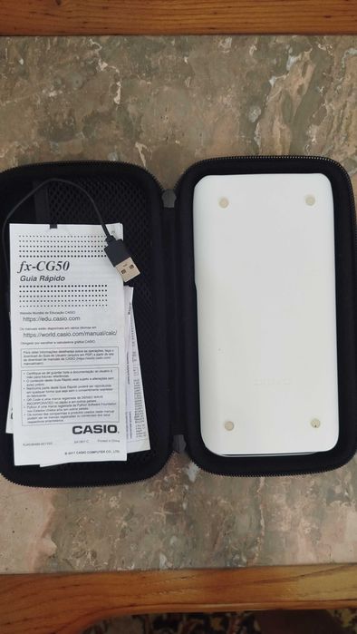 Calculadora Gráfica Casio fx-CG50 – Como Nova (Pouco Uso)