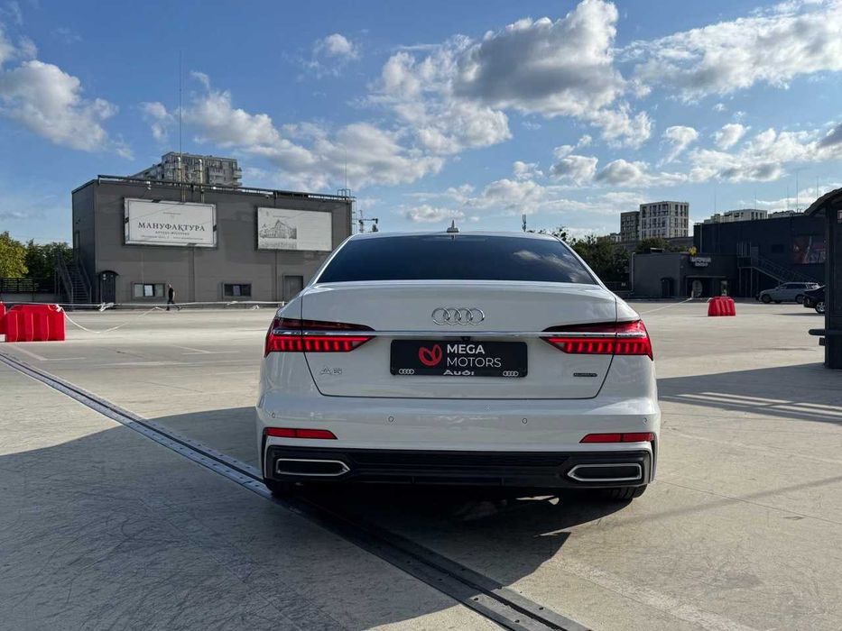 Audi A6 2018 VIN WAUM2AF20KN042570 фото оголошення 10 з 19