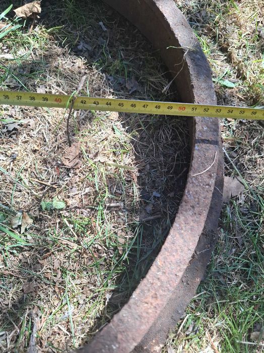 Obręcz do studzienki kanalizacyjnej z żeliwa