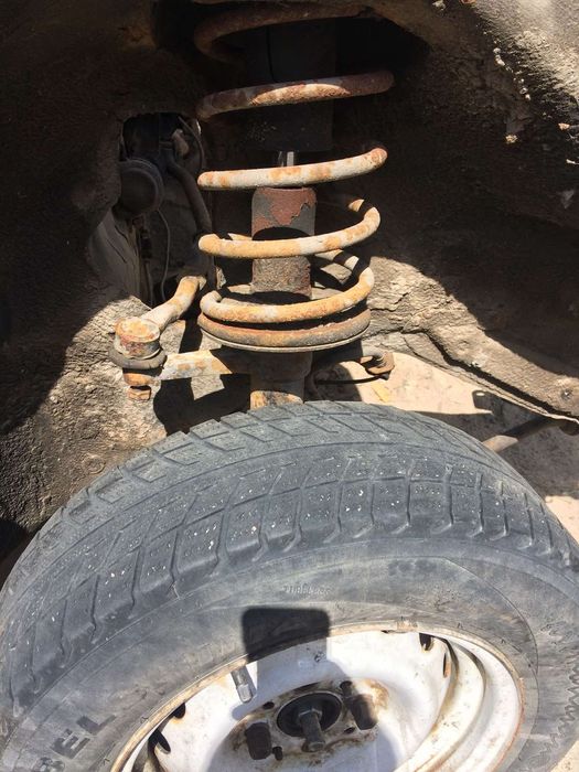 Продам стойки і всі елементи до них ВАЗ 2108-2115