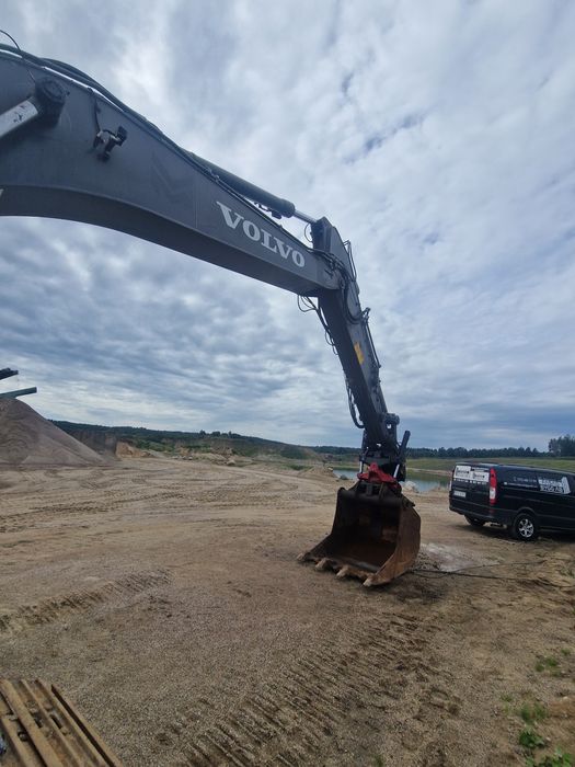 Koparka Volvo 250