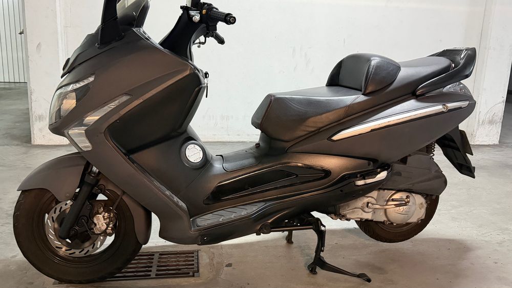 Scooter Sym 125 gts