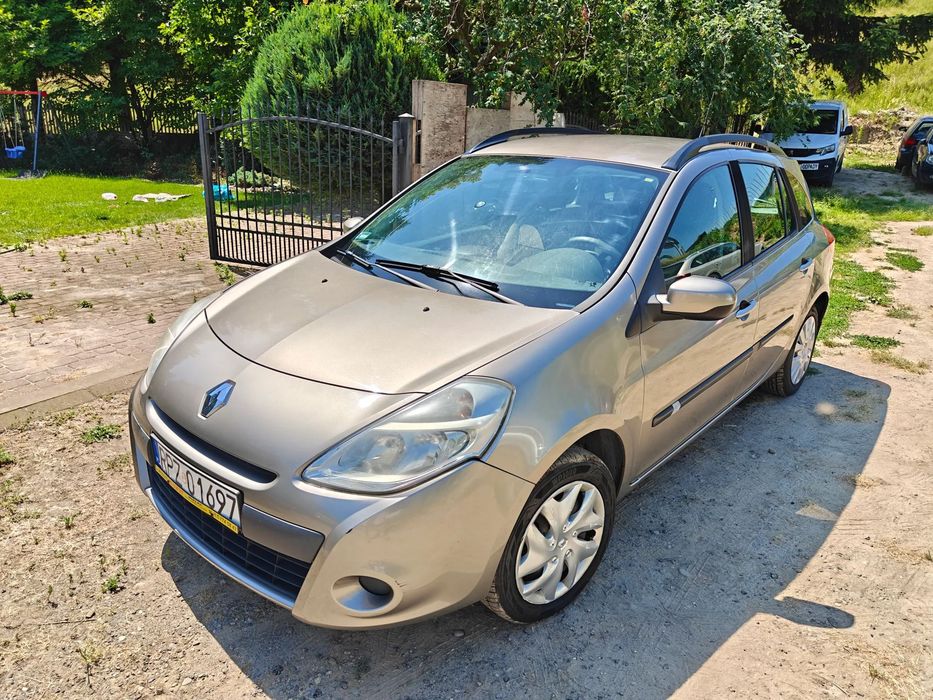 Renault Clio Renault Clio 3 Grandtour 2010 - salon polska, uszkodzony rozrząd