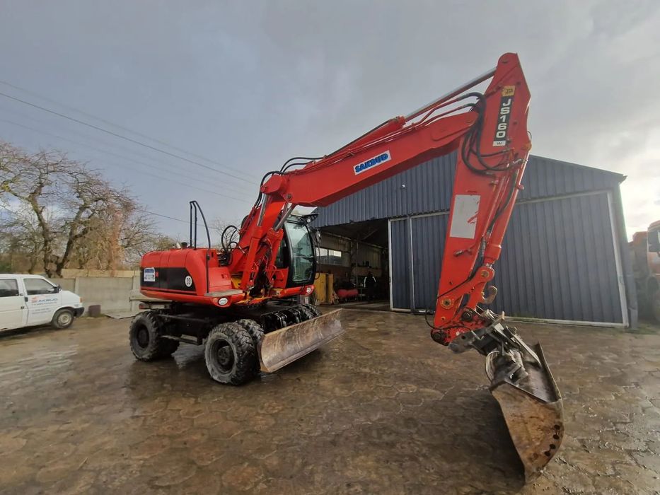 JCB JS160W  Koparka kołowa JCB JS 160W