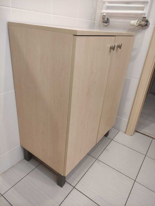 Szafka łazienkowa stojąca