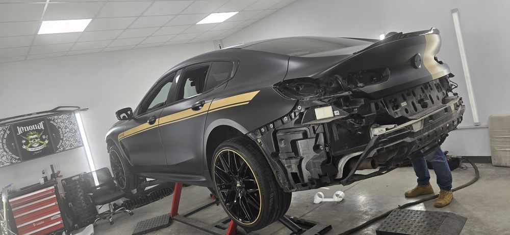 Kompleksowa zmiana wyglądu auta | Oklejanie | Zaciski | lakierowanie