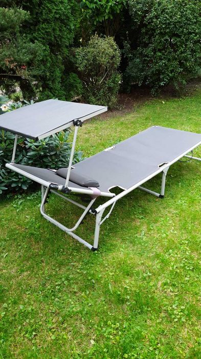 Leżak turystyczny / łóżko turystyczne z daszkiem