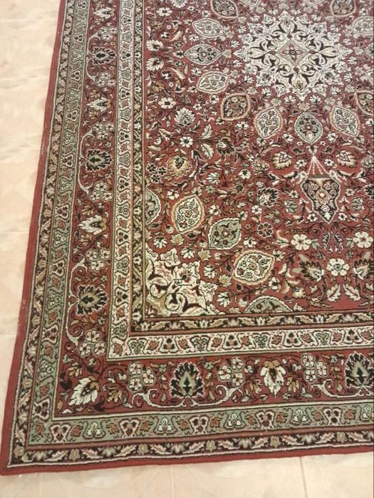 Килим натуральний в чудовому стані. 3×2