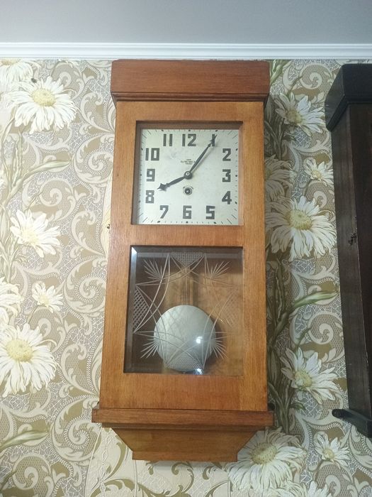 Часы настенные н.к.м. 2 гос. час завод