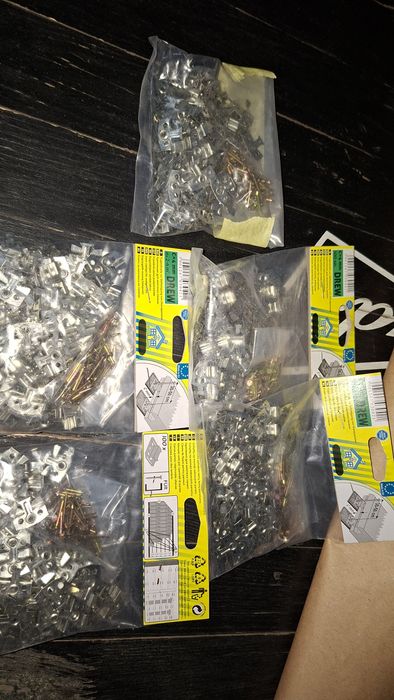 Крепеж (кляймер) для вагонки 450 шт.