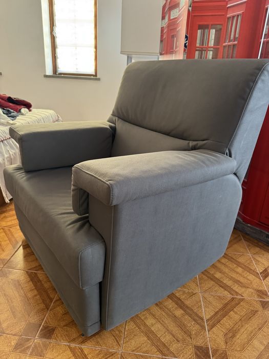 poltrona reclinável moderna