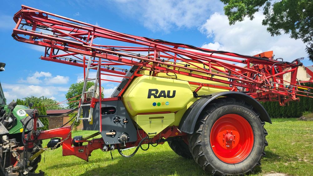 Opryskiwacz Rau 3900 l. 27m