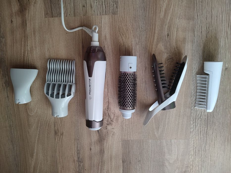 Фен-щетка ROWENTA CF7830F0