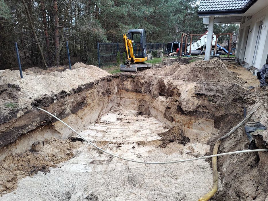 Usługi minikoparka, mini-koparka, koparka Piątek