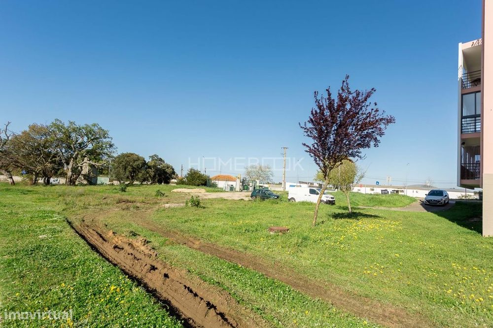 Terreno urbano com projeto para prédio de 9 frações
