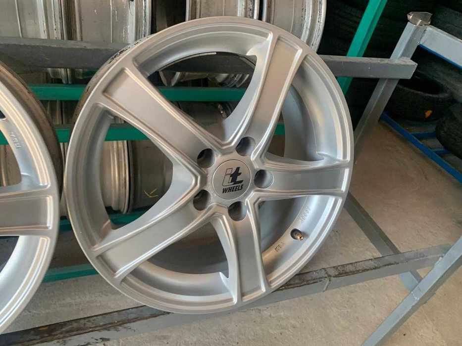 Диски  5/105 R16 6,5J ET38.