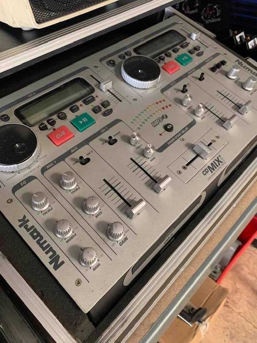 mesa mistura NUMARK64585534567043122