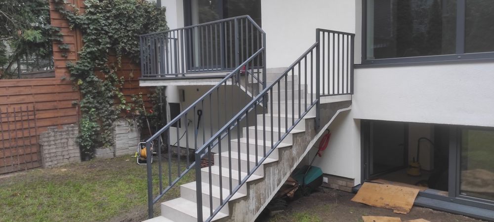 Balustrady wewnętrzne zewnetrzne różne wzory