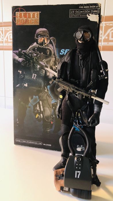 Action Figure blue box /  Dragon toys US Seal