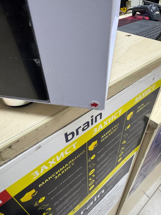 Корпус Vinga Pillar White новый но со следами сборки