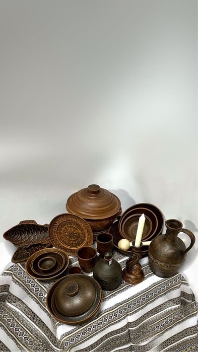 Набір глиняного посуду на 4 персони