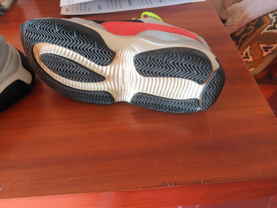 Ténis Senhora Puma n. 39