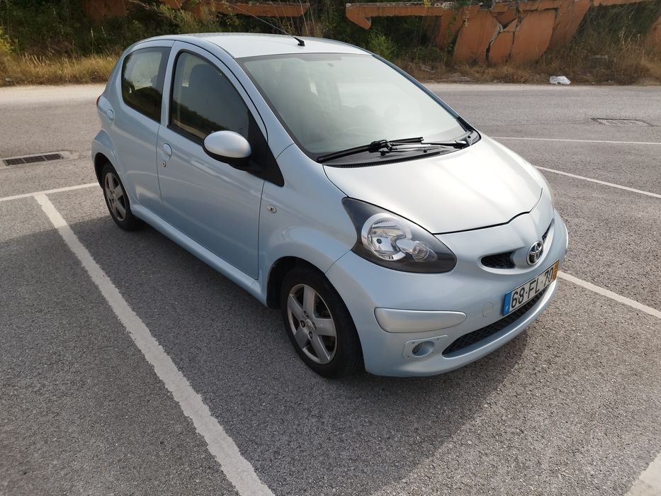 Toyota Aygo 1.0 VVT-i - 5 Portas - AC