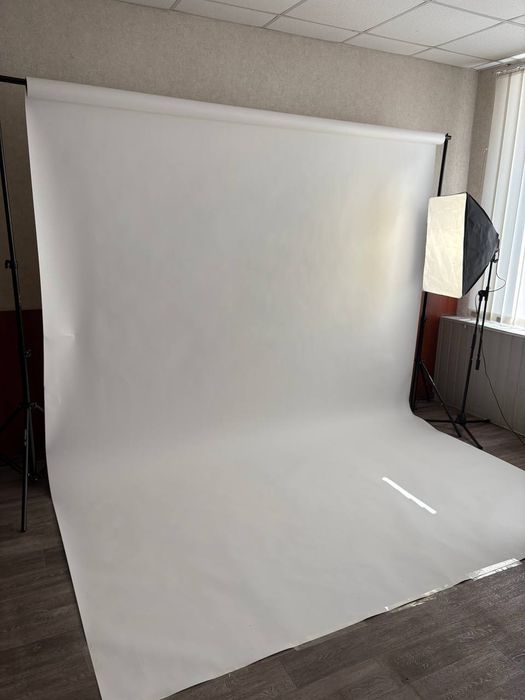 Продам фото фон з воротами .