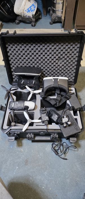 Dron parrot bebop 2 SkyController okulary walizka