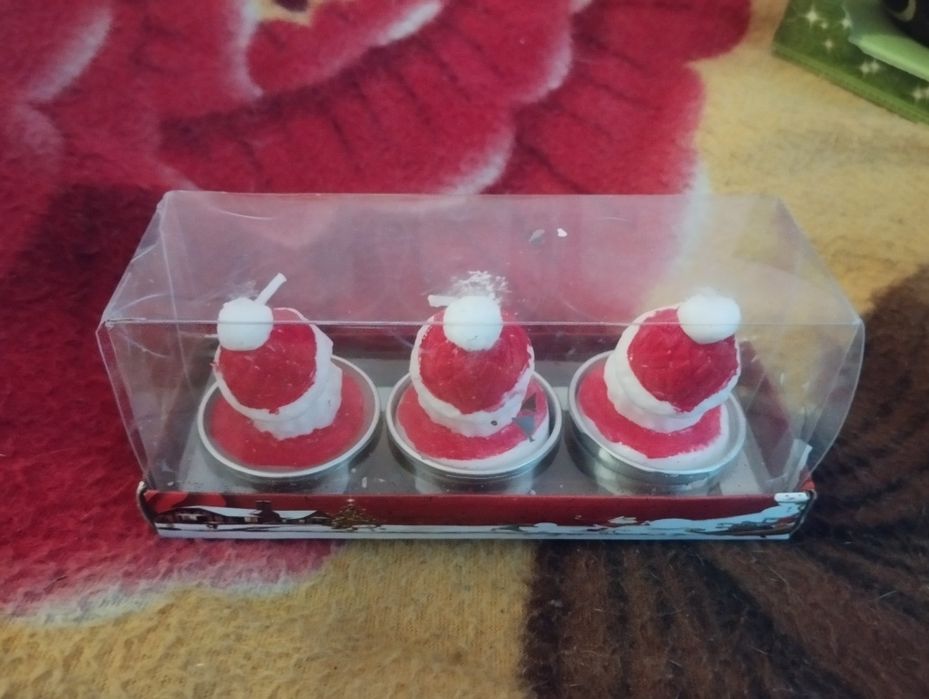 Продам новые новогоднии игрушки. По разумной цене.