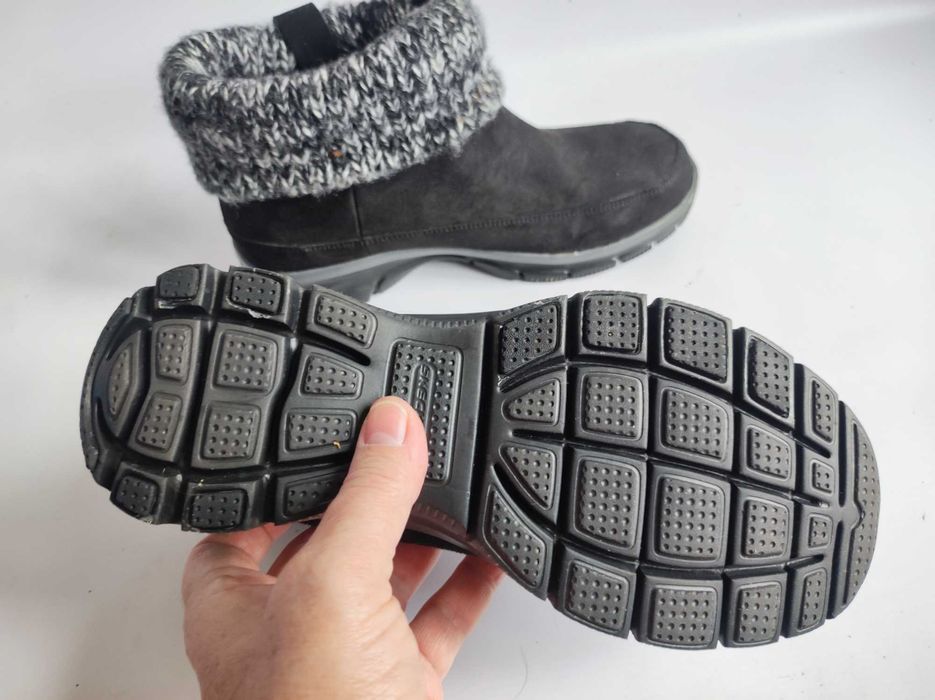 - Skechers Easy Going - Śniegowce r. 38