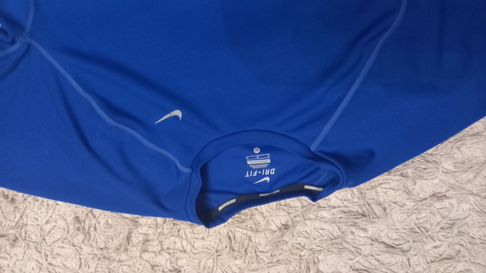 T-shirt męski nike r. M nowy