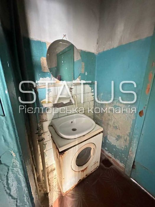 код 16267 Кімнатна в гуртожитку, цегляний будинок