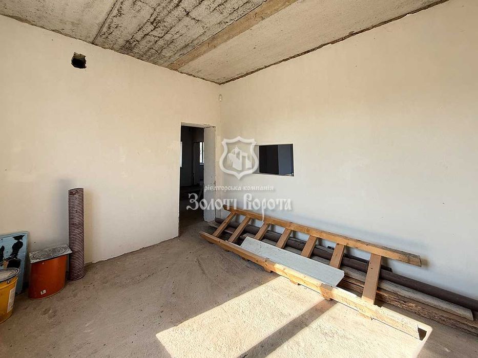 Будинок, 2 поверхи, ділянка — 0,8 га. с. Гавронщина, Макарівський р-н