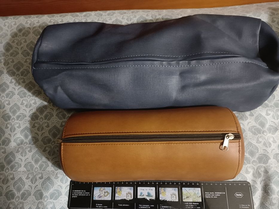 Dois rolos para encosto ou exercício