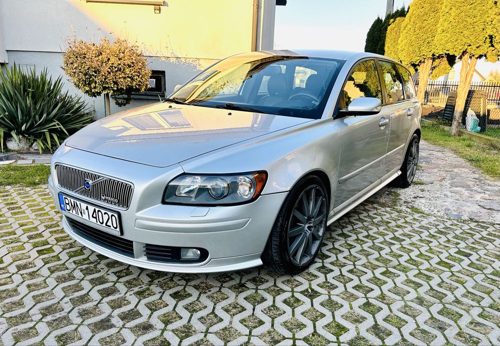 Volvo V50