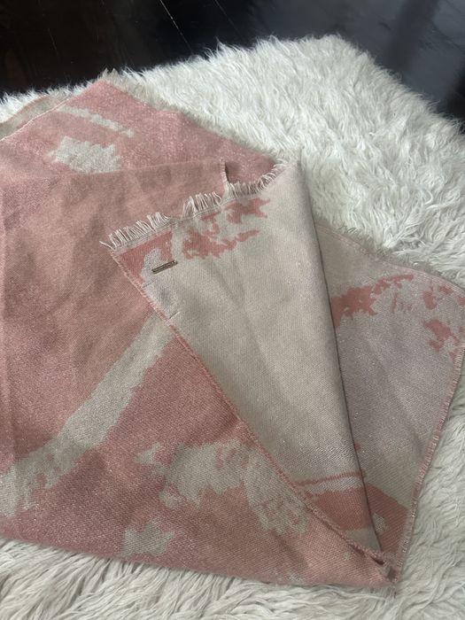 Шарф Vince Camuto дуже теплий!