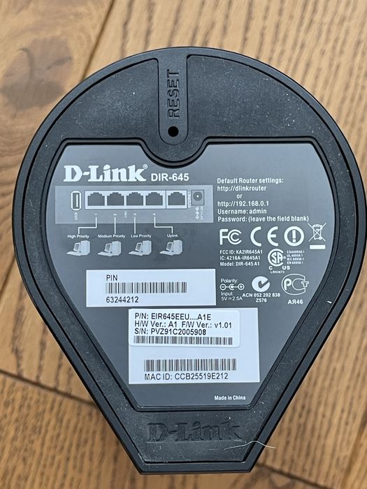 D-Link DIR-645 (802.11b/g/n 300Mb/s)