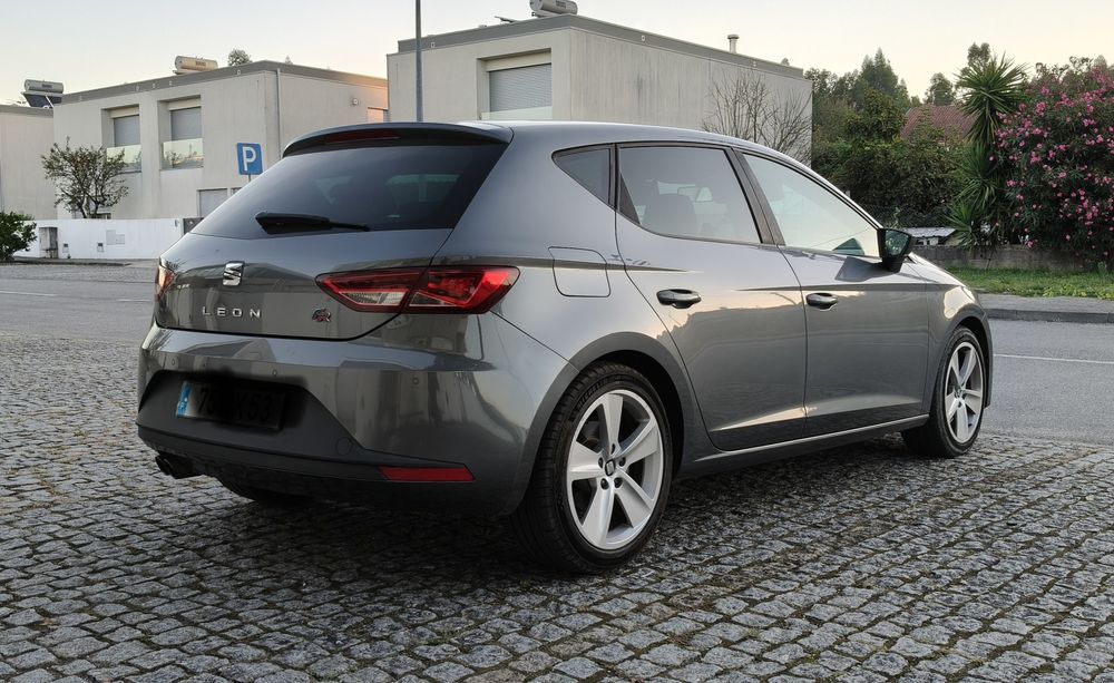 Seat Leon FR 2.0 TDI 184 cv NACIONAL estado novo — photo 4